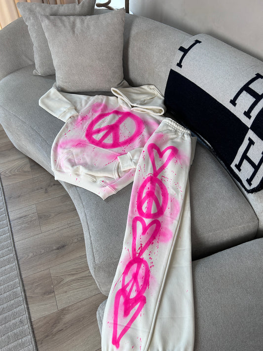 Neon Pink peace and hearts spray paint hoodie and joggers 🩷✨