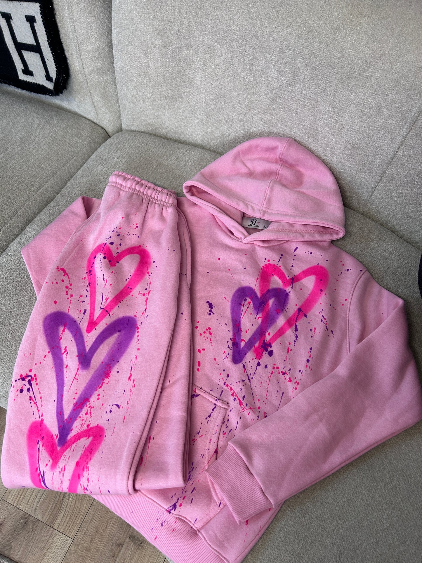 Girls Pink and Purple Spray Hearts Pink Hoodie and Jogger set 🩷